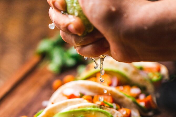 3-Hour Night Tacos and Mezcal Crawl in Mexico with Guide - Key points before you book
