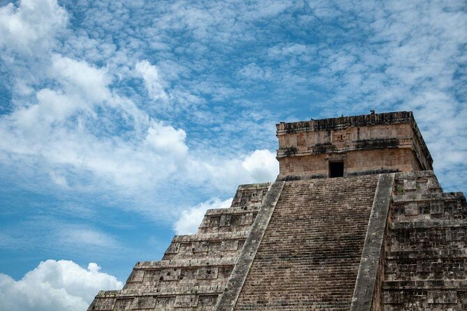 3X1 Teotihuacan, Basilica of Guadalupe, Tlatelolco and Tequila Tour - Key things to know before booking