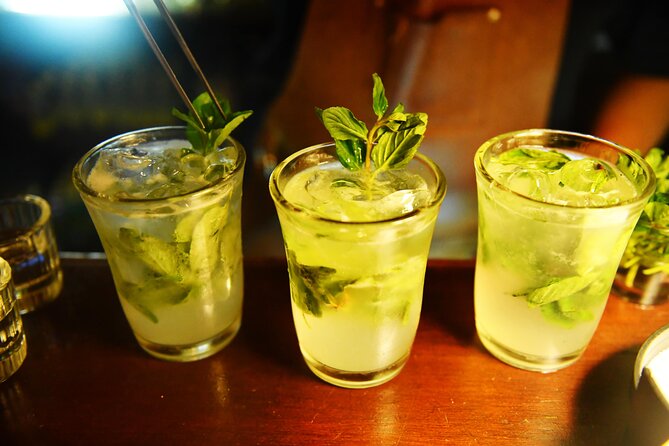 A Night of Tacos and Mezcal in Mexico City - An underground mezcal bar with a proper tasting