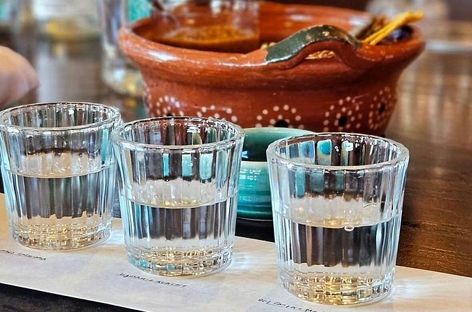 Art & Mezcal - Why the small group changes the experience