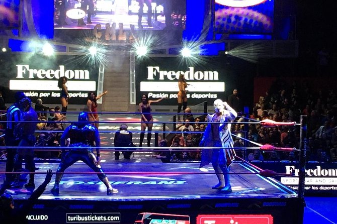 Authentic Lucha Libre Tour : Wrestling School, Tacos & Mezcal - Bags, cameras, and other useful preparation