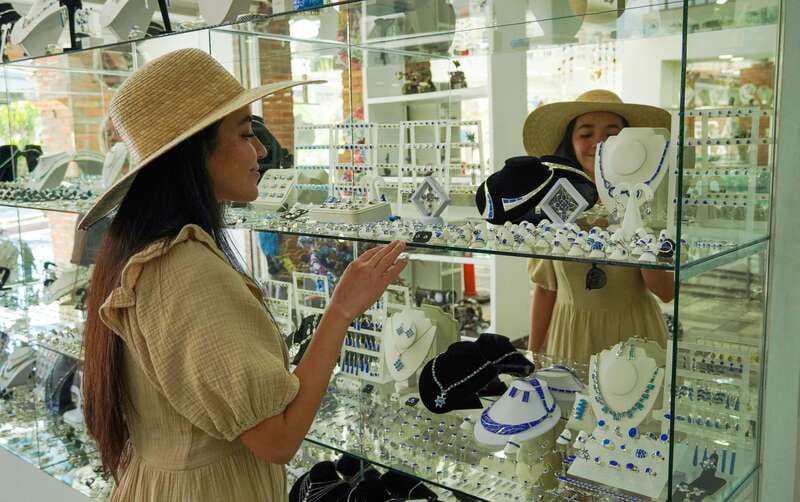 Cabo: Todo Santos Tour with Camel Ranch, Tequila and Lunch - A pearl stop with a useful look at local craft
