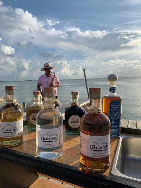 Cancun: Tequila Tasting at the Lighthouse Restaurant - Guacamole, water, and the limits of the food offering