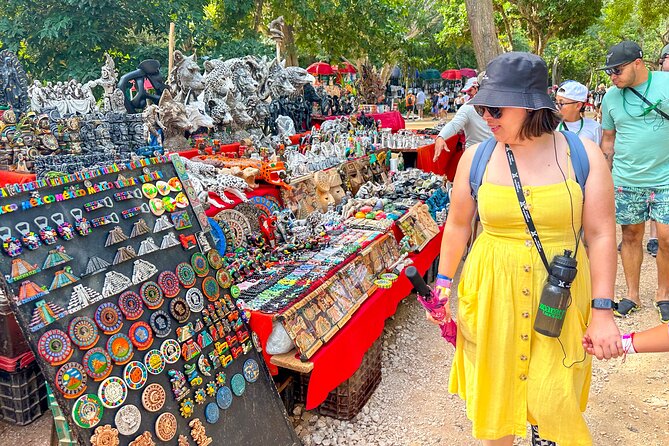Chichen Itza, Cenote & Valladolid Tour with Tequila and Lunch - A short look at Valladolid