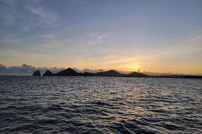 City Tour, Tequila tasting, Sunset Cruise & Dinner in Cabo San Lucas - A six-hour Cabo plan built around sunset