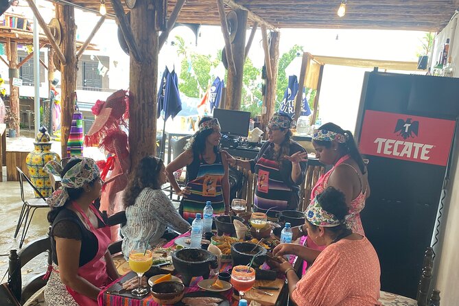 Cooking classes + margaritas and mezcal tasting - Who should book this class?