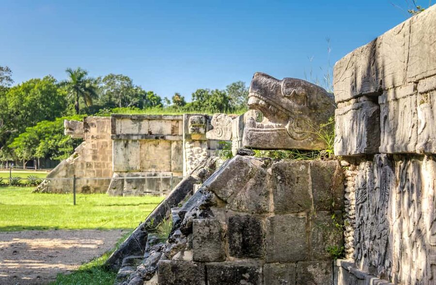 From Cancun: Chichén Itzá, cenote, Valladolid, and Tequila - Two hours at Chichén Itzá