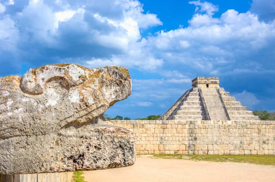 From Cancun: Chichén Itzá, cenote, Valladolid, and Tequila - A short walk through Valladolid