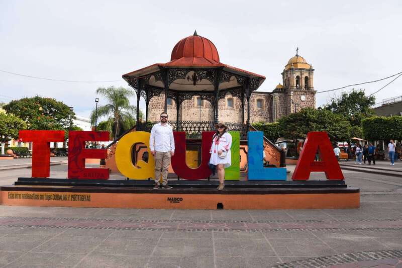 From Guadalajara: Tequila Town and Cantarito Making Tour - Tequila town, the church, and local shopping