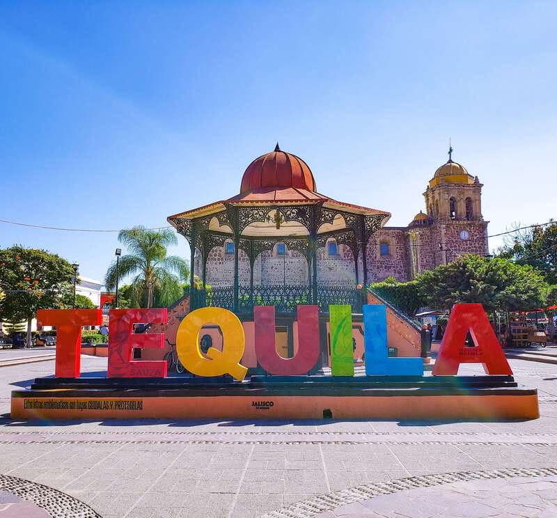 From Guadalajara: Town of Tequila & Jose Cuervo Factory Tour - Key points to know before booking