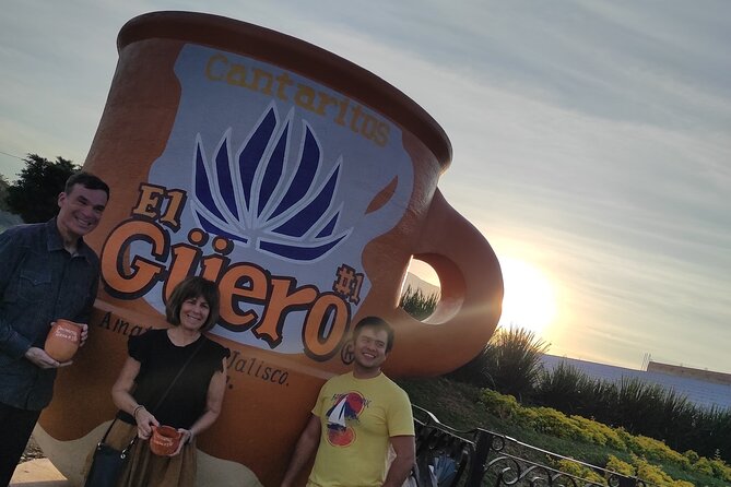 Full Day in Tequila with Tasting and party in Cantaritos - Cantaritos el Güero: the loud finish