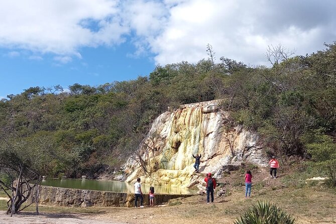 full day tour : Boil the water, Teotitlan, Mezcal, tule and Mitla - Mitla’s geometric stonework and the Zapotec world