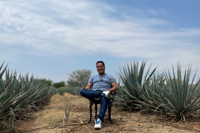 Full-Day Tour in Tequila factory and Cantaritos el Gúero - The English guide question matters