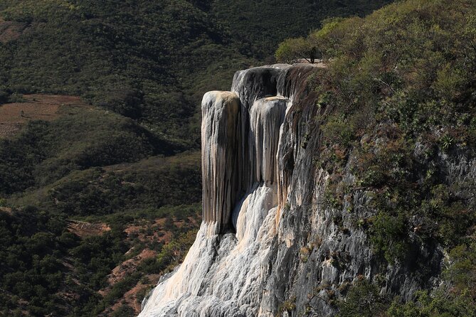 Hierve el Agua, Mitla, Tule, Teotilán and Mezcal factory - Key points to know before booking