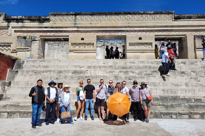 Hierve el Agua, Tule Tree, Mitla and Mezcal Distillery Tour - The Tule Tree: A Remarkable First Stop