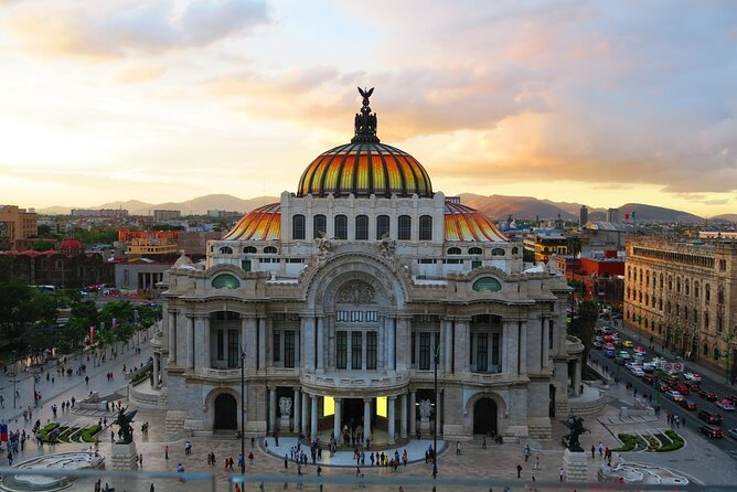 Historical downtown Mexico City & Teotihuacan Pyramids Mezcal tasting - Bellas Artes and Paseo de la Reforma
