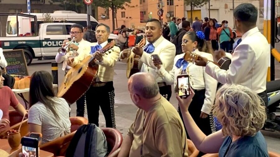 Mexico City: Lucha Libre Show, Walking Tour & Tequila - Riding to the arena