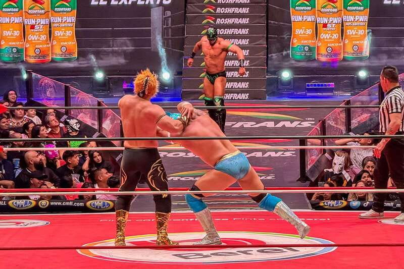 Mexico City: Lucha Libre Show, Walking Tour & Tequila - Arena México and the main event