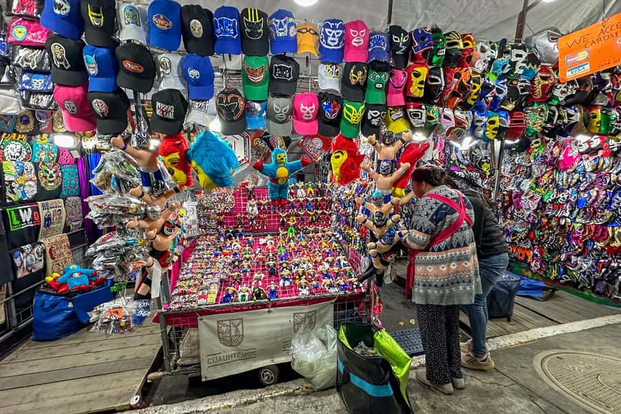Mexico City: Mexican Lucha Libre Experience & Mezcal Tasting - Getting to the arena by Metrobus
