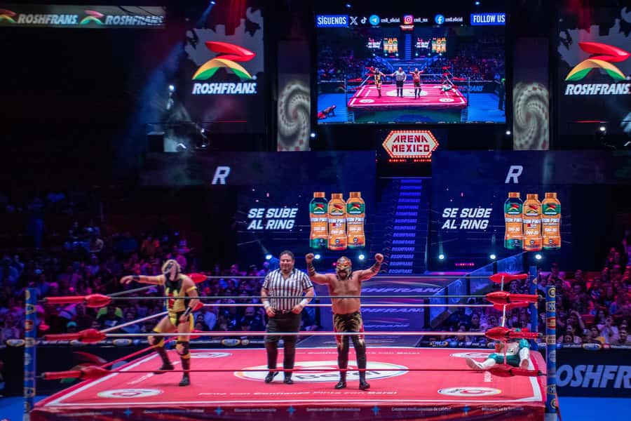 Mexico City: Mexican Lucha Libre Experience & Mezcal Tasting - Inside Arena México and Arena Coliseo