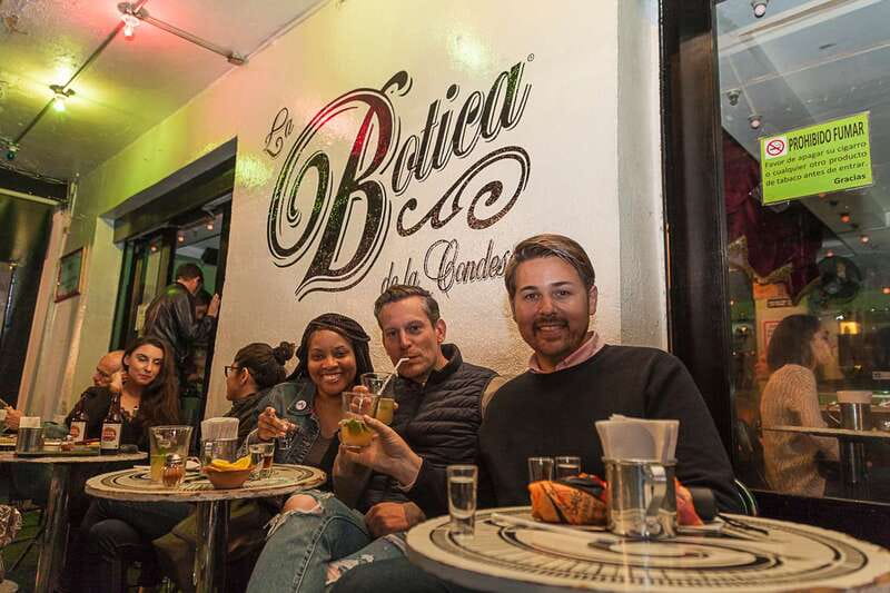 Mexico City: Tacos & Mezcal Night Food Tour - A taco night that covers more ground