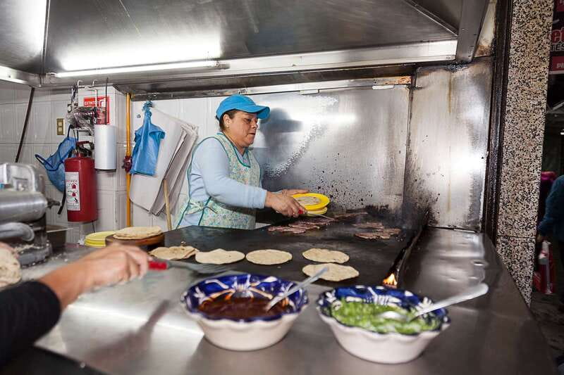 Mexico City: Tacos & Mezcal Night Food Tour - Mezcal at a respected Mexico City bar