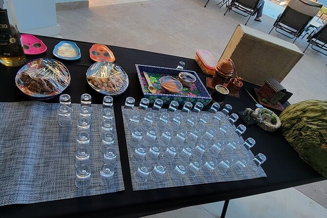 Mezcal Spirit Tasting Experience - Learning what makes mezcal different