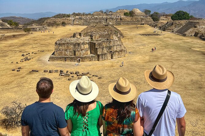 Monte Alban, Alebrijes, Teotitlan, Mezcal and Tule Tree Tour - The guide can shape the whole day