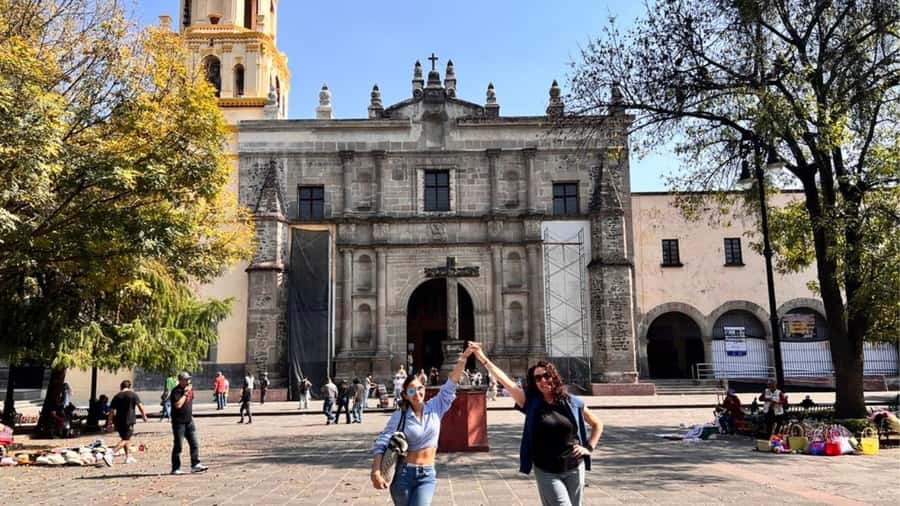 Music and Tequila in Xochimilco visits Coyoacán and CU - Who should book this experience?