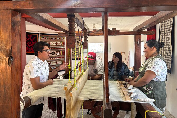 One day trip : Mezcal, Tlayudas & Textil - Teotitlan del Valle: wool, natural dyes, and a real loom
