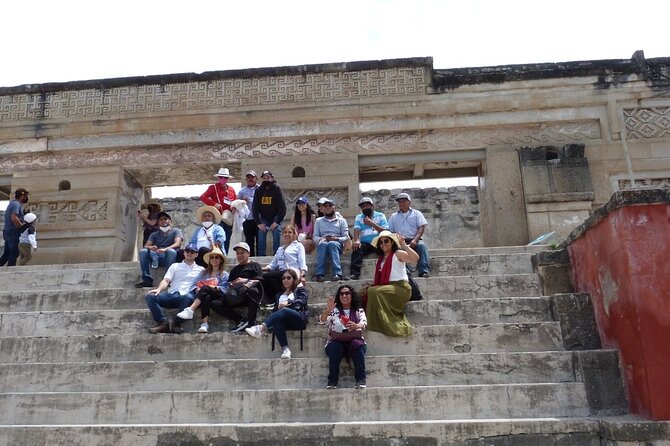 Private Family Tour visitng Mitla, Mezcal Factory, HIerve el Agua - The guide issue matters more than usual
