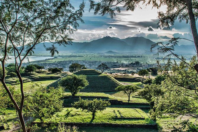 PRIVATE Fire TOUR: Pyramids, Volcanoes, Agaves & Tequila - Tequila town: two hours among plazas and shops