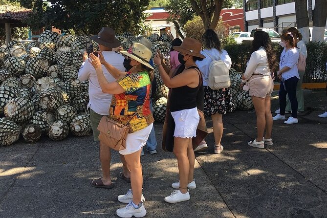 Private Full-Day Tour to Tequila Pueblo Magico - Cantaritos el Güero ends the day loudly