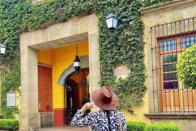 Private Full-Day Tour to Tequila Visiting Tequilera José Cuervo - How much value do you get?