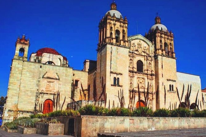Private Oaxaca Walking Tour with Mezcal Tasting - The Zócalo and Alameda: Oaxaca’s public living room