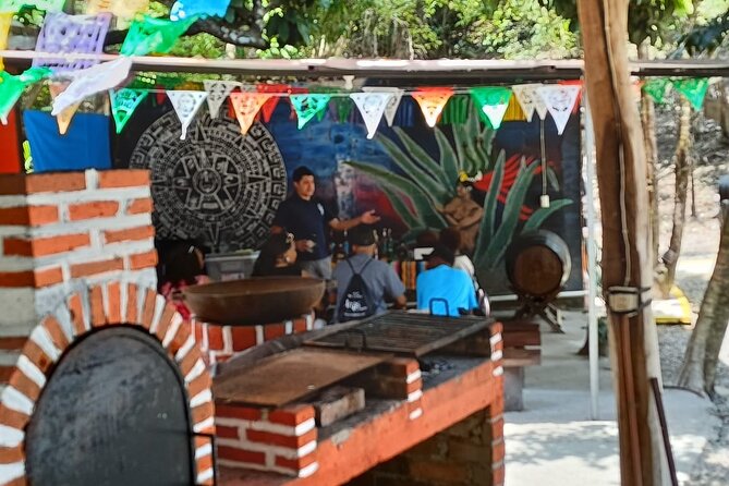 Private tour in Puerto vallarta visit to afabrica de tequila - The Malecon artisan market