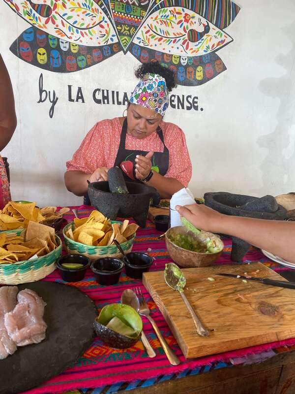 San José del Cabo:Cooking Class +Margaritas & Mezcal tasting - The bar is central to the experience