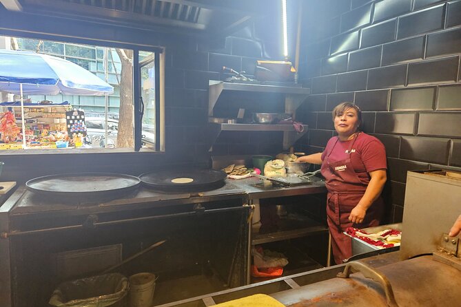 Tacos and Mezcal Experience in Polanco! - How the Small Group Changes the Evening