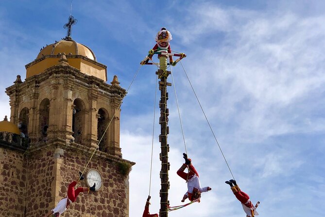 Tequila and Guachimontones: Private Full Day Tour - Tequila town, market lunch, and cantaritos
