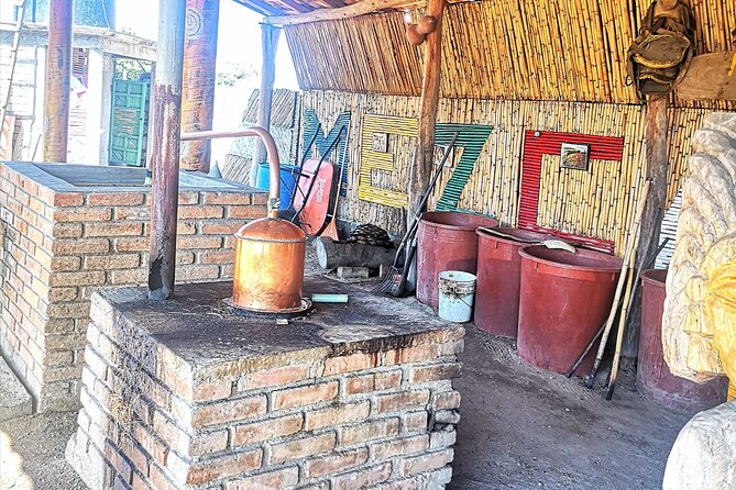 Tour Los Caminos del Mezcal Café and Pedal Loom Factory - A useful introduction to Puerto Escondido beyond the beach