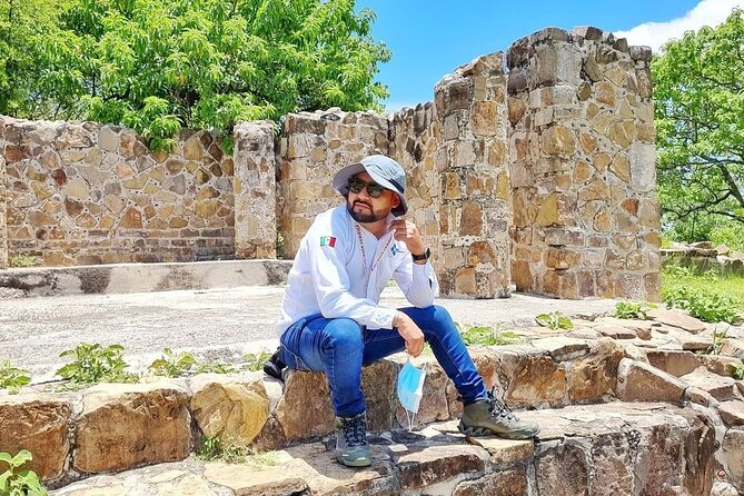 Tour Monte Albán, Hierve el agua, Teotitlán Del Valle and Mezcal - What the price includes, and what it does not