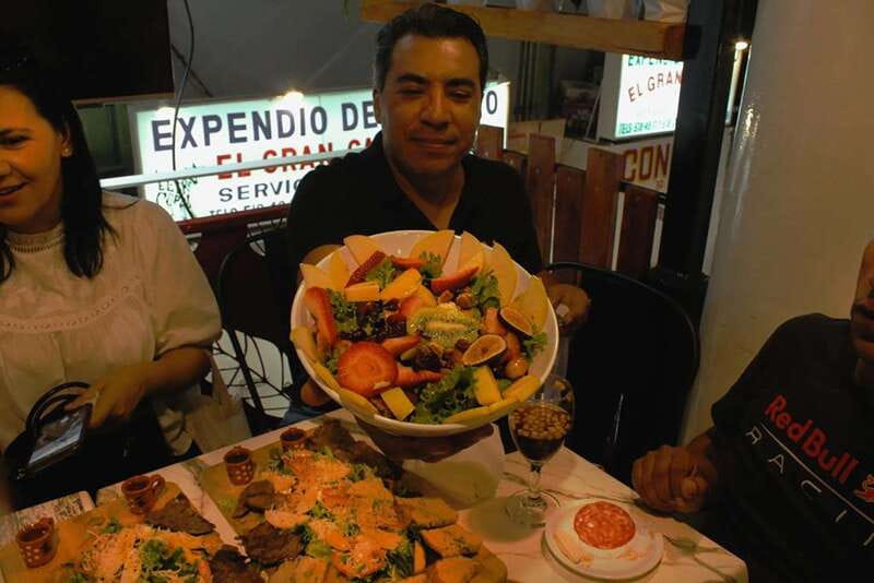 Tour of Mexican markets with Mezcal and traditional food - Riding the Metro and seeing another side of the city