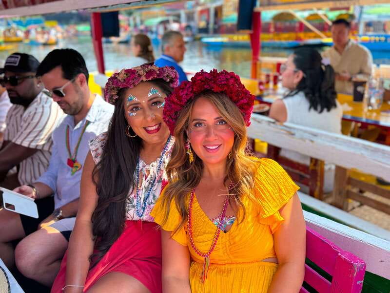 Xochimilco: Tequila tasting (unlimited) and cultural party on a boat - The biggest strength: guides who create the mood